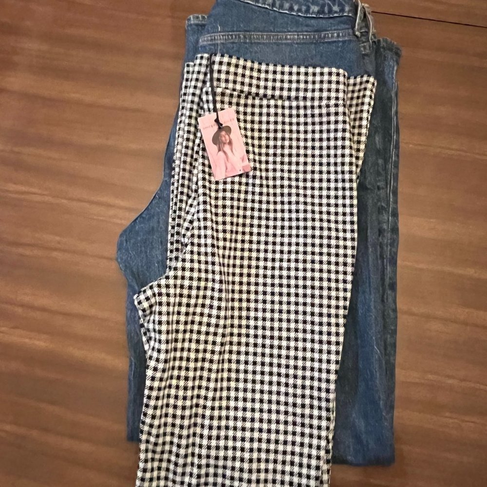 Bundle 2 Prs of Pants - Black/White Check Flare Leggings and 90's Wide Leg Jeans